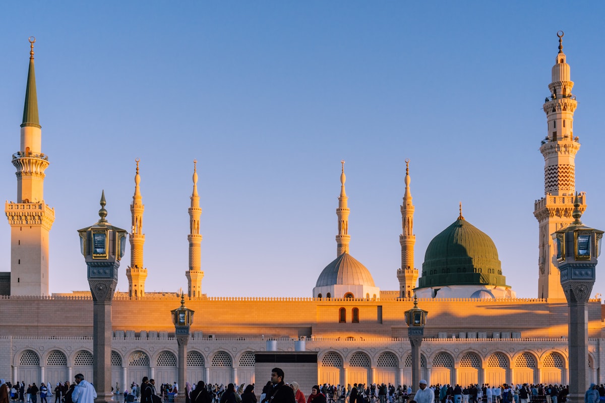Ziyarat Tours in Makkah & Madinah: What’s Included